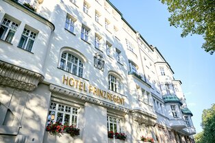 Außenansicht der Fassade des Hotel Prinzregent.
